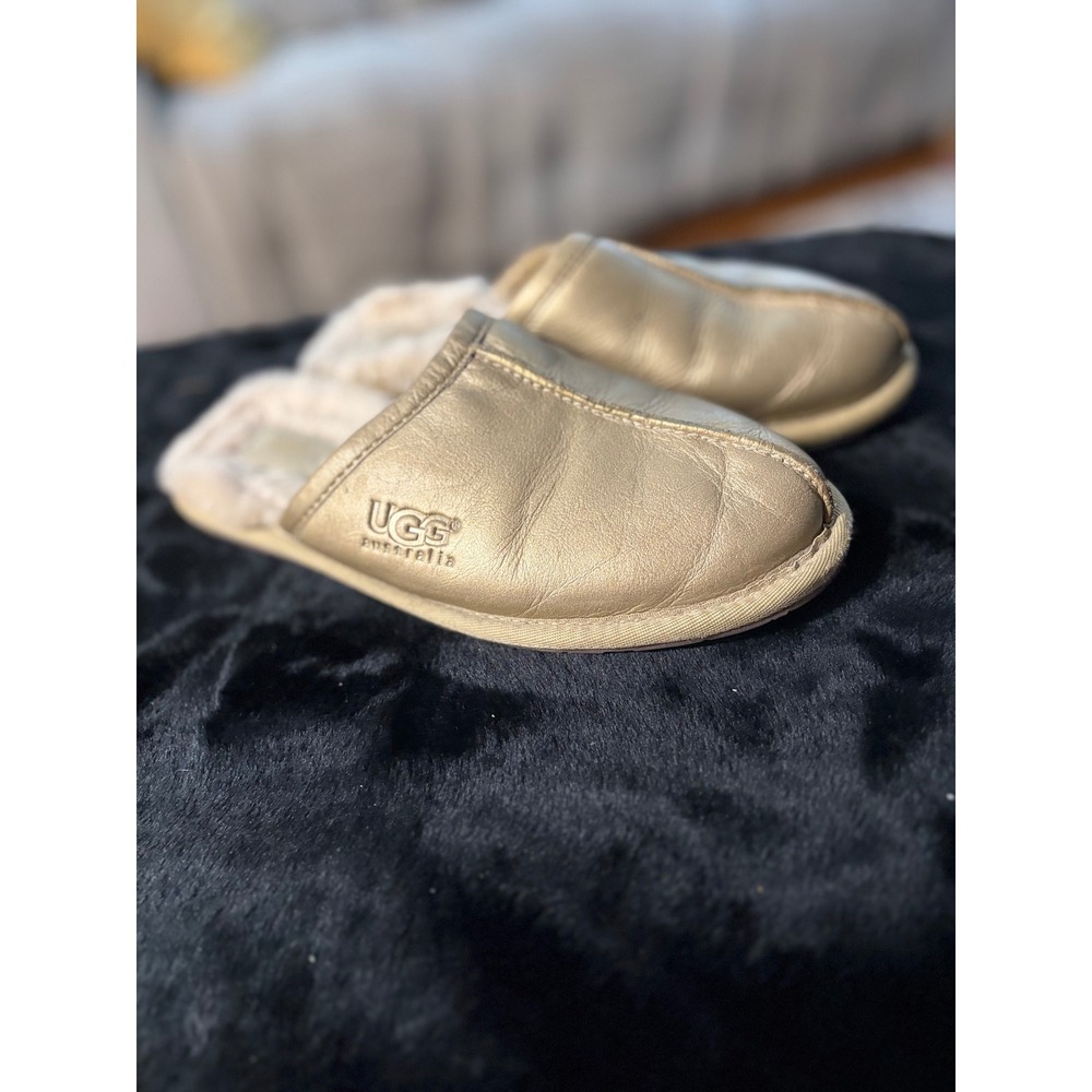 UGG Australia Scuffette II Metallic Gold Leather Slippers 5621 Womens 7